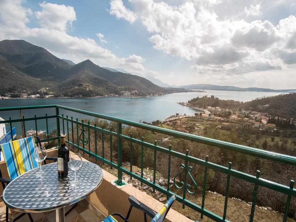 Holiday Home Sunny Hill Kamenari Phòng bức ảnh