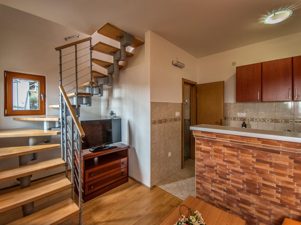 Holiday Home Sunny Hill Kamenari Phòng bức ảnh