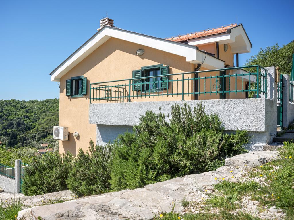 Holiday Home Sunny Hill Kamenari Ngoại thất bức ảnh